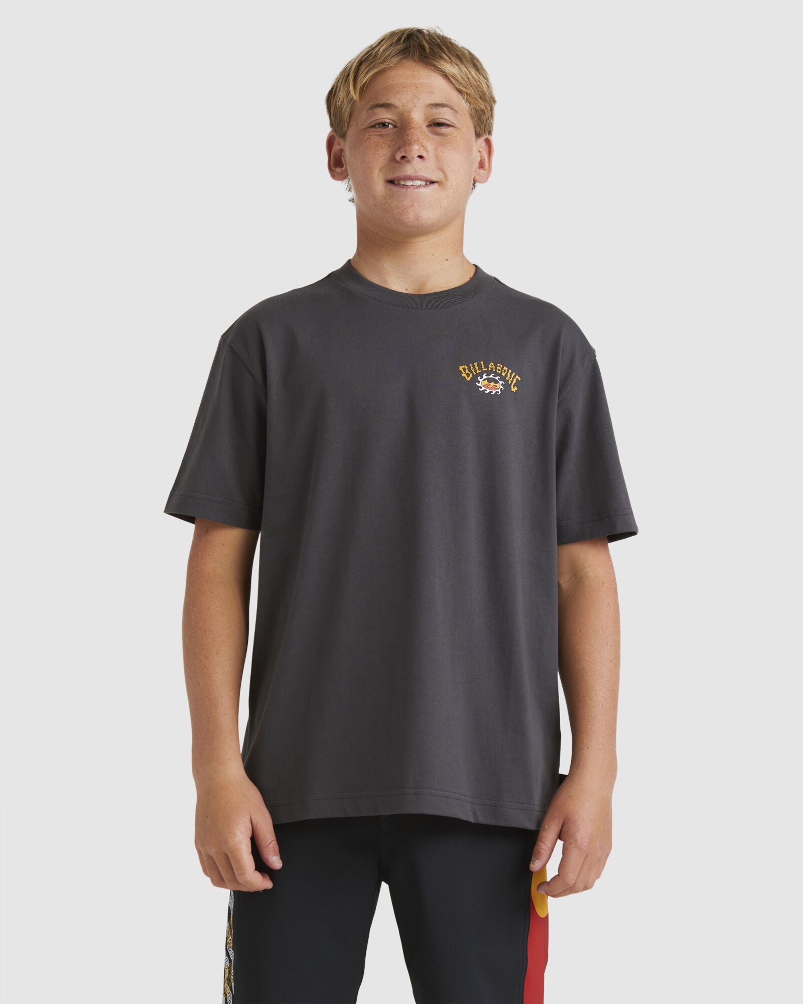 BOYS OTIS ARCH SS, CHARCOAL, BILLABONG, OTIS CAREY, BOYS T SHIRTS