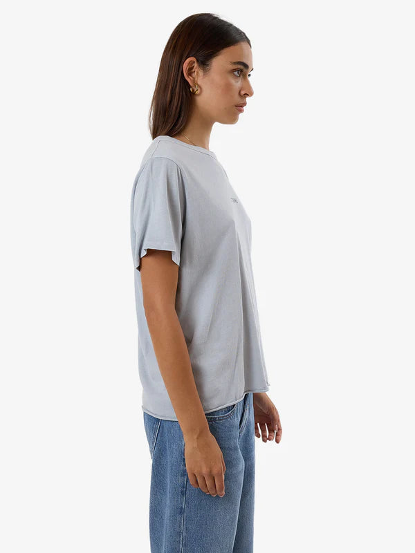 MINIMAL THRILLS RELAXED TEE