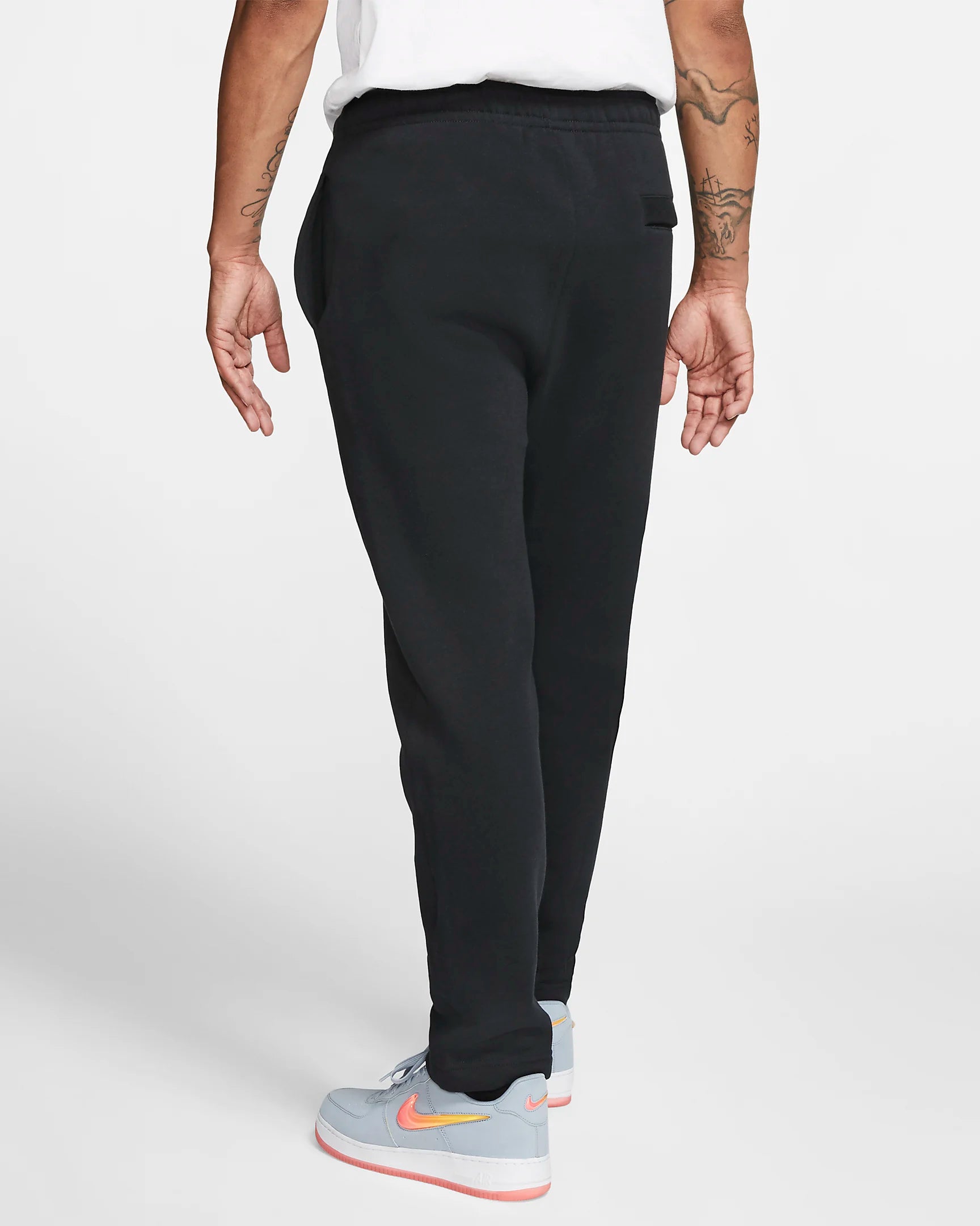 M NIKE CLUB OPEN HEM PANT