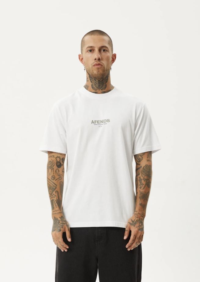 VINYL - RETRO FIT TEE