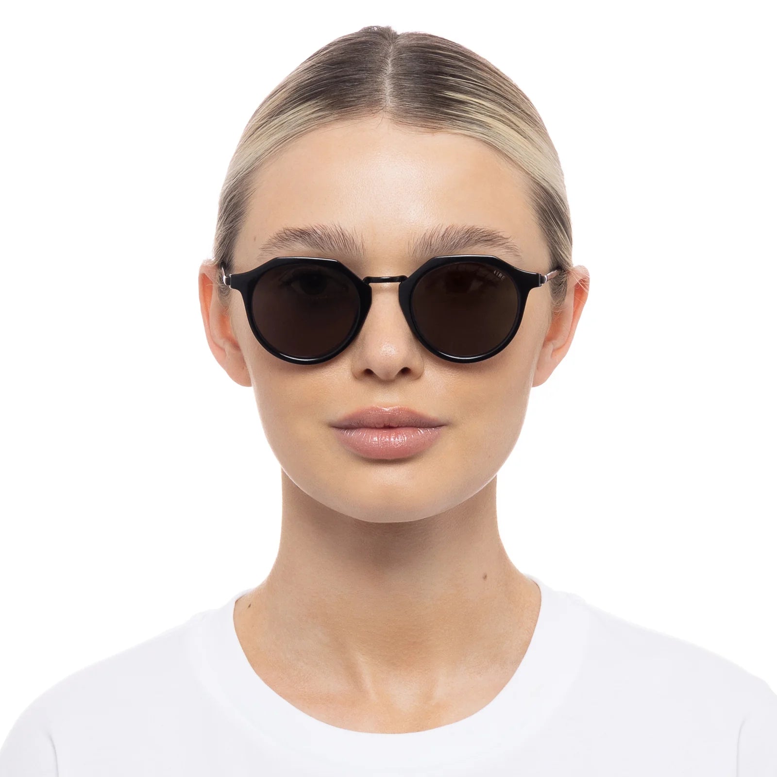 TAURES, AIRE, SUNGLASSES