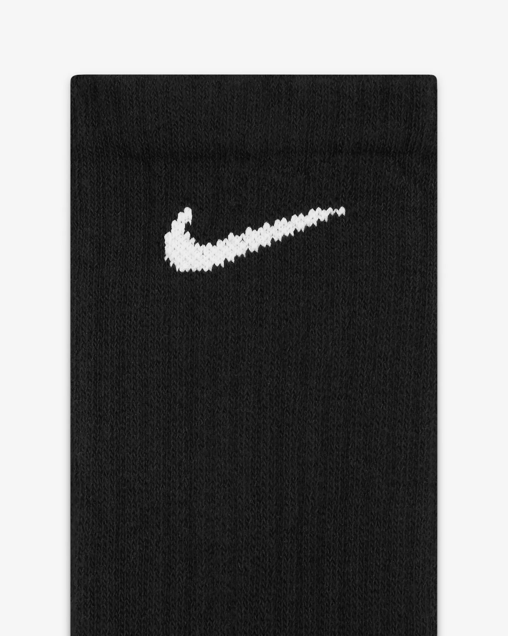 NIKE EVERYDAY CUSHIONED TRAINING SOCKS 6 PAIRS